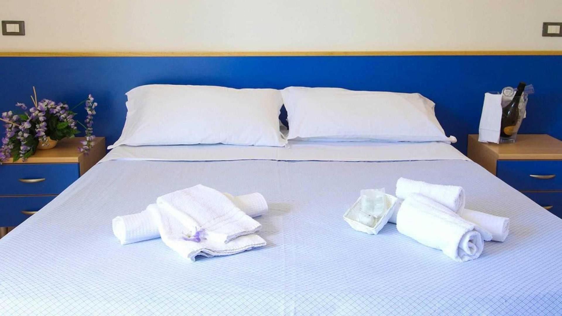 Club Esse Aquilia Beach Village Badolato Marina Eksteriør bilde