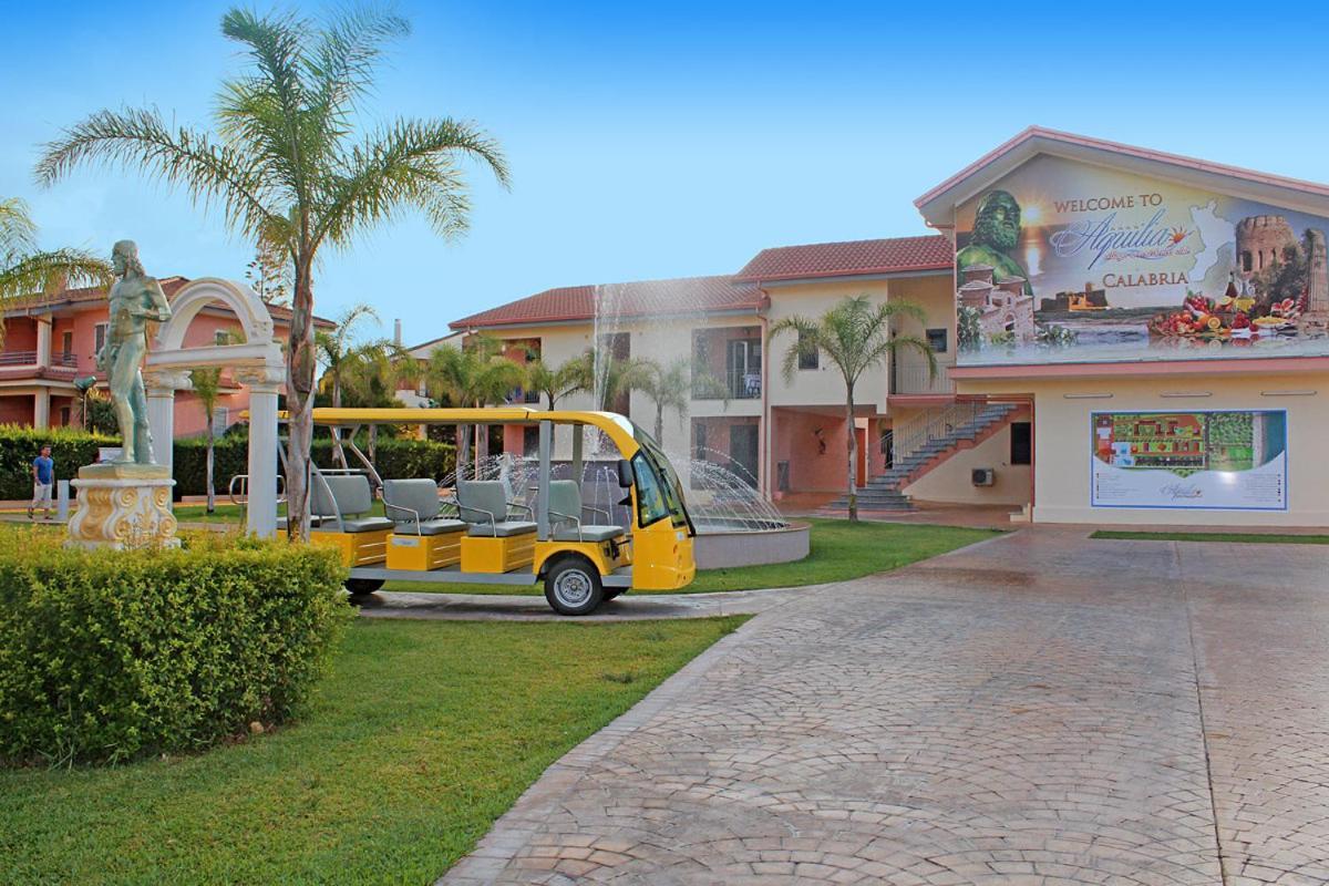 Club Esse Aquilia Beach Village Badolato Marina Eksteriør bilde