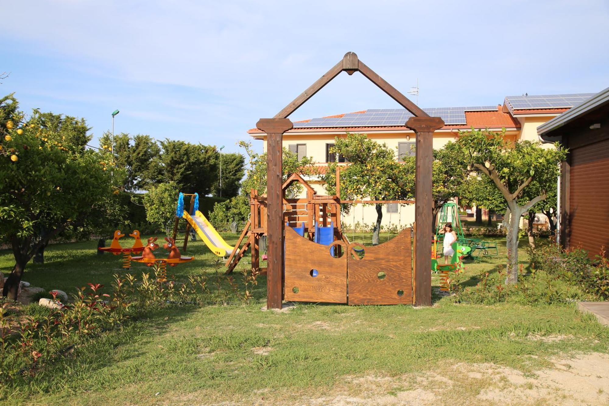 Club Esse Aquilia Beach Village Badolato Marina Eksteriør bilde